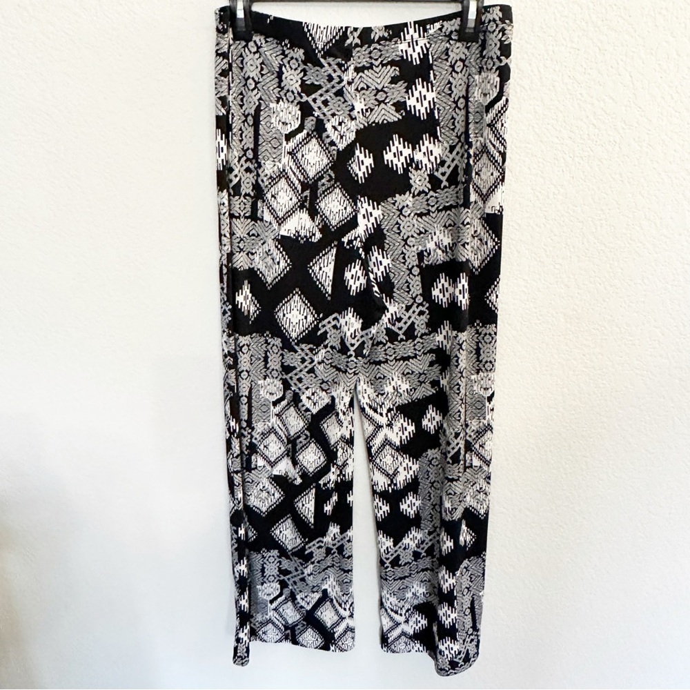 Women's Karen Kane Black and White Wide Leg Pants Size Medium